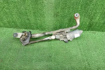МОТОРЧИК СТЕКЛООЧИСТИТЕЛЯ НА TOYOTA VITZ NSP130