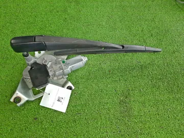 МОТОРЧИК СТЕКЛООЧИСТИТЕЛЯ НА TOYOTA BLADE GRE156H