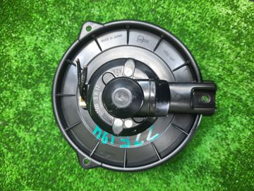 МОТОРЧИК ПЕЧКИ НА TOYOTA SPACIO ZZE124