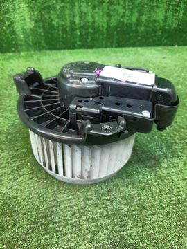 МОТОРЧИК ПЕЧКИ НА TOYOTA RACTIS NCP100