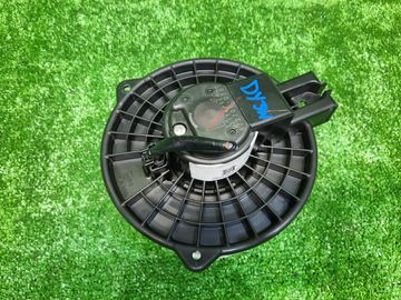 МОТОРЧИК ПЕЧКИ НА MAZDA DEMIO DY3W