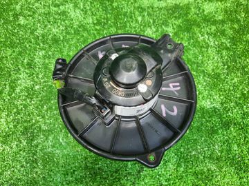 МОТОРЧИК ПЕЧКИ НА TOYOTA NOAH KR42