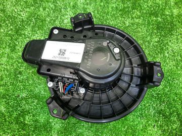 МОТОРЧИК ПЕЧКИ НА TOYOTA FIELDER NZE141