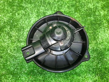 МОТОРЧИК ПЕЧКИ НА TOYOTA SPACIO AE111