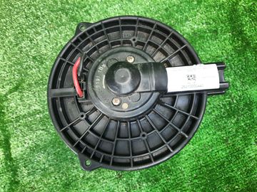МОТОРЧИК ПЕЧКИ НА TOYOTA PROGRES JCG10