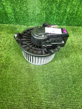 МОТОРЧИК ПЕЧКИ НА TOYOTA RACTIS NCP125