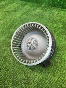 МОТОРЧИК ПЕЧКИ НА TOYOTA ALLEX NZE121