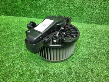 МОТОРЧИК ПЕЧКИ НА TOYOTA COROLLA FIELDER ZRE144G