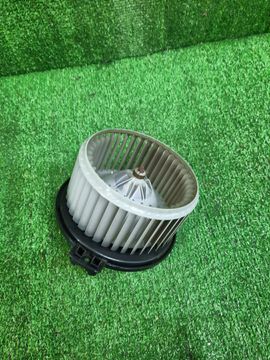 МОТОРЧИК ПЕЧКИ НА TOYOTA OPA ZCT10