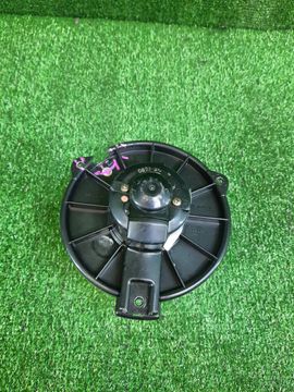 МОТОРЧИК ПЕЧКИ НА TOYOTA OPA ZCT10