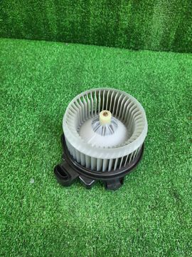 МОТОРЧИК ПЕЧКИ НА TOYOTA COROLLA  AXIO NZE141