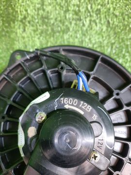 МОТОРЧИК ПЕЧКИ НА HONDA STREAM RN1