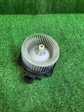 МОТОРЧИК ПЕЧКИ НА TOYOTA ALLION ZRT265