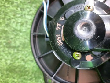 МОТОРЧИК ПЕЧКИ НА TOYOTA RAUM EXZ10