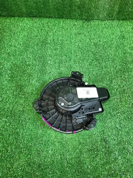 МОТОРЧИК ПЕЧКИ НА TOYOTA COROLLA  AXIO NZE141