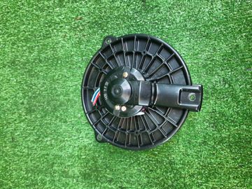 МОТОРЧИК ПЕЧКИ НА MITSUBISHI GRANDIS NA4W