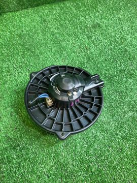 МОТОРЧИК ПЕЧКИ НА HONDA STREAM RN1