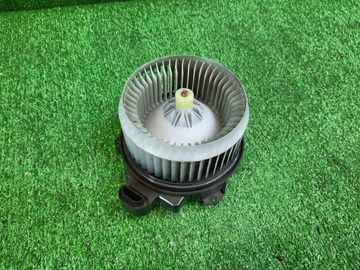 МОТОРЧИК ПЕЧКИ НА TOYOTA COROLLA  AXIO NZE141