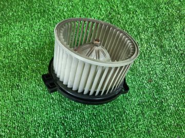 МОТОРЧИК ПЕЧКИ НА TOYOTA MARK II GX90