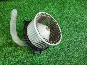 МОТОРЧИК ПЕЧКИ НА MAZDA TRIBUTE EP3W