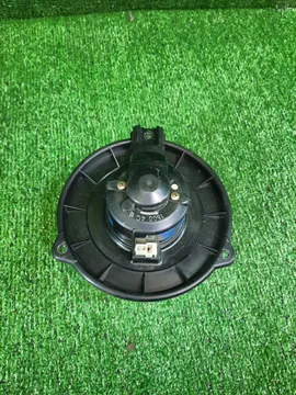 МОТОРЧИК ПЕЧКИ НА TOYOTA COROLLA NZE121