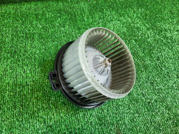 МОТОРЧИК ПЕЧКИ НА TOYOTA OPA ZCT10