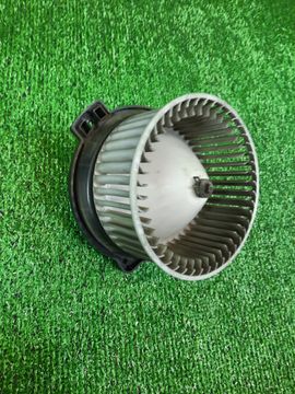 МОТОРЧИК ПЕЧКИ НА TOYOTA SPRINTER AE111