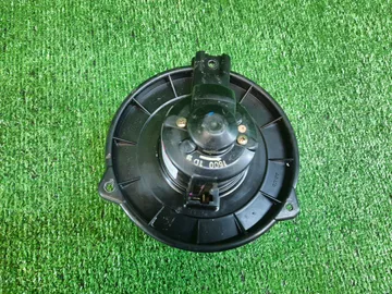 МОТОРЧИК ПЕЧКИ НА TOYOTA COROLLA NZE121