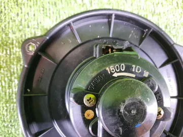 МОТОРЧИК ПЕЧКИ НА TOYOTA COROLLA NZE121