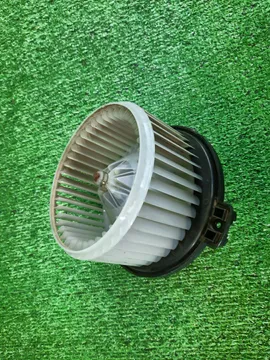 МОТОРЧИК ПЕЧКИ НА TOYOTA COROLLA NZE121