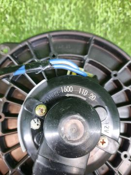 МОТОРЧИК ПЕЧКИ НА HONDA STREAM RN1