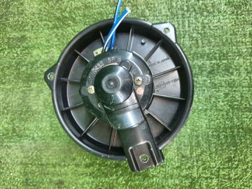 МОТОРЧИК ПЕЧКИ НА HONDA PARTNER EY7