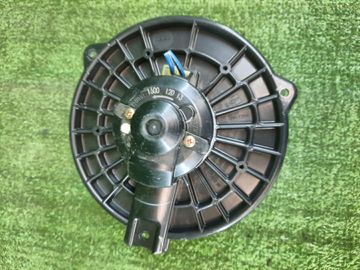 МОТОРЧИК ПЕЧКИ НА HONDA CR-V RD5