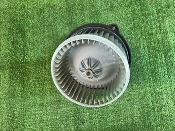 МОТОРЧИК ПЕЧКИ НА TOYOTA COROLLA NZE121