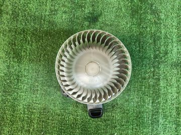 МОТОРЧИК ПЕЧКИ НА TOYOTA PRIUS ZVW50