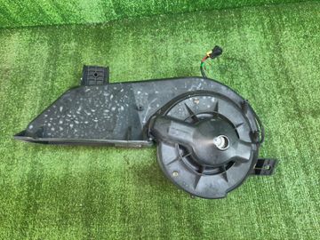 МОТОРЧИК ПЕЧКИ НА MAZDA BONGO FRIENDEE SGEW