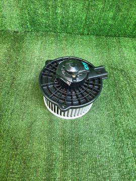 МОТОРЧИК ПЕЧКИ НА MAZDA DEMIO DY5W