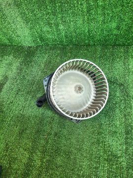 МОТОРЧИК ПЕЧКИ НА NISSAN BLUEBIRD QU14