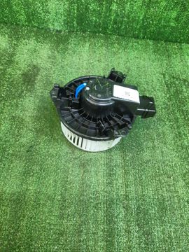 МОТОРЧИК ПЕЧКИ НА TOYOTA COROLLA FIELDER NZE141G