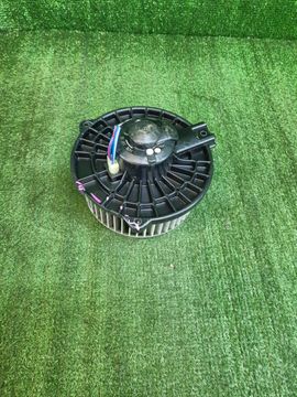 МОТОРЧИК ПЕЧКИ НА SUZUKI AERIO RB21S