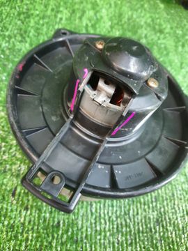 МОТОРЧИК ПЕЧКИ НА TOYOTA VOLTZ ZZE138