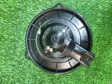 МОТОРЧИК ПЕЧКИ НА TOYOTA COROLLA NZE124