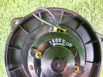 МОТОРЧИК ПЕЧКИ НА TOYOTA WILL VS ZZE128