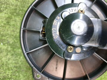 МОТОРЧИК ПЕЧКИ НА TOYOTA CALDINA ST190G