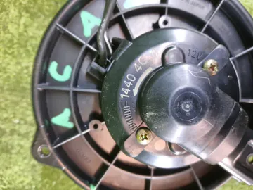 МОТОРЧИК ПЕЧКИ НА TOYOTA RAV4 ACA21W