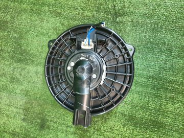 МОТОРЧИК ПЕЧКИ НА HONDA INSPIRE UC1