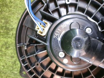 МОТОРЧИК ПЕЧКИ НА HONDA INSPIRE UC1