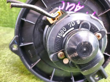 МОТОРЧИК ПЕЧКИ НА TOYOTA COROLLA FIELDER NZE121G