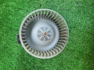 МОТОРЧИК ПЕЧКИ НА TOYOTA ALLION ZZT245