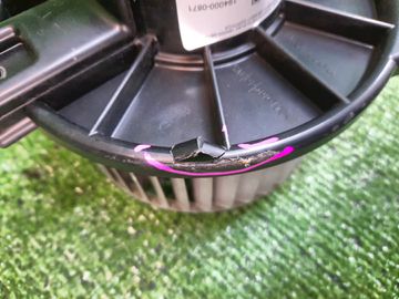 МОТОРЧИК ПЕЧКИ НА TOYOTA VISTA SV50